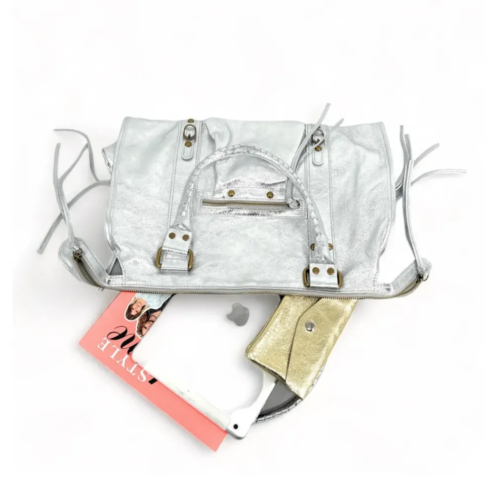 OH MY BAG Sacs De Rentrée, Bureau, Cours-Sac à main et bandoulière en cuir métallisé SANDSTORM argent clair