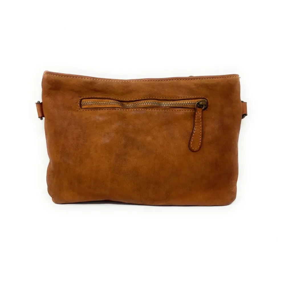OH MY BAG Pochettes Et Trousses-Sac pochette en cuir vintage MISS CIRCÉ